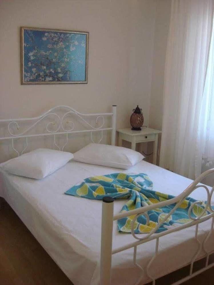 Second Spring Cesme Exterior foto