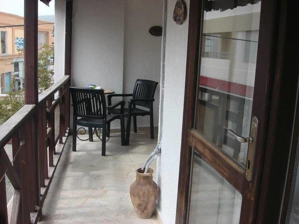 Second Spring Cesme Exterior foto